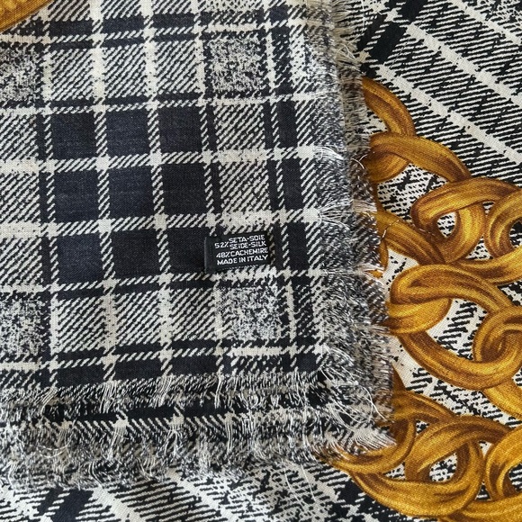 Chanel VTG Cashmere Silk Black & White Striped CC Gold Medallion Chain Scarf! - Picture 3 of 9
